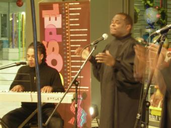 20 dicembre - Empoli - Larry Jones and With One Accord